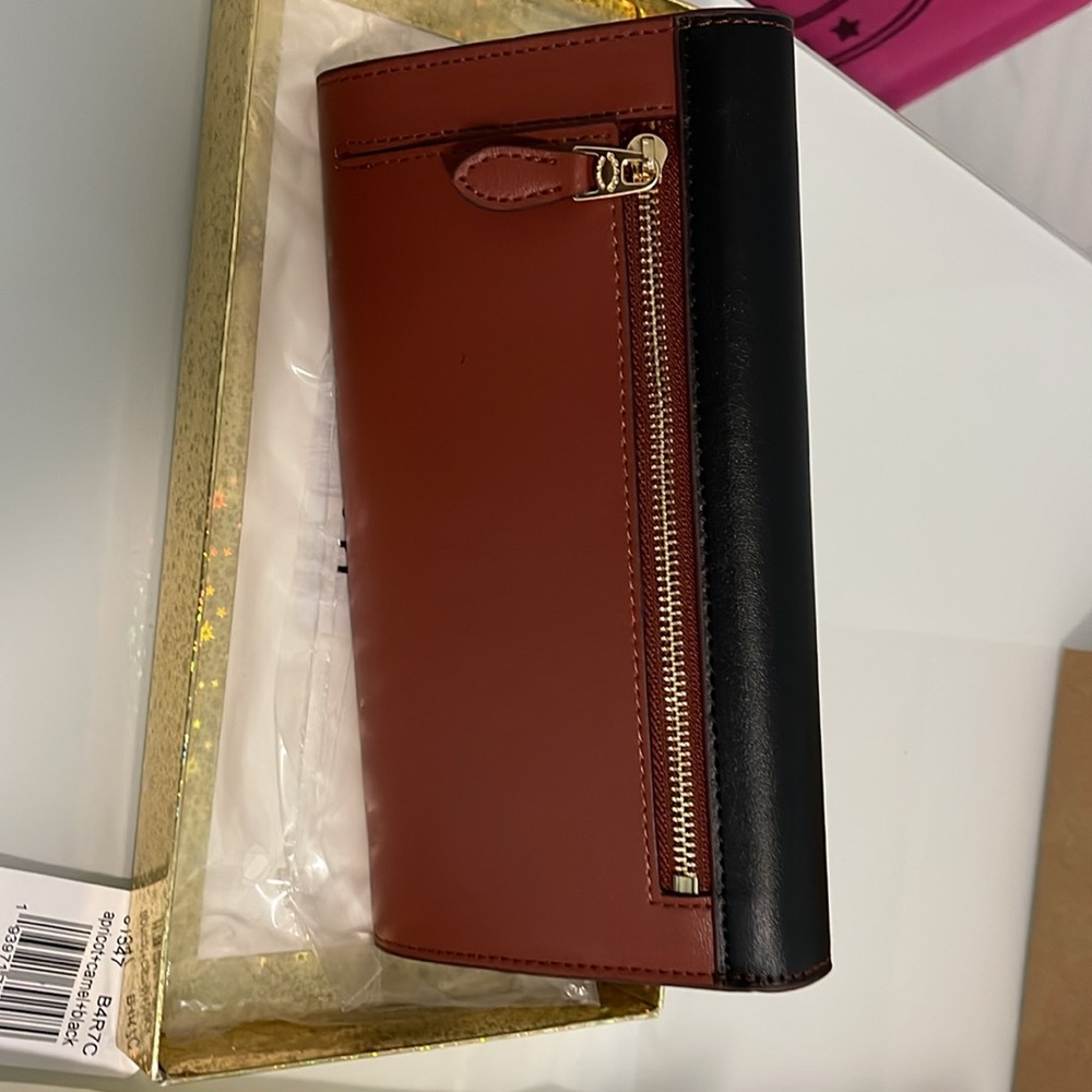 Wallets Coach - image 3